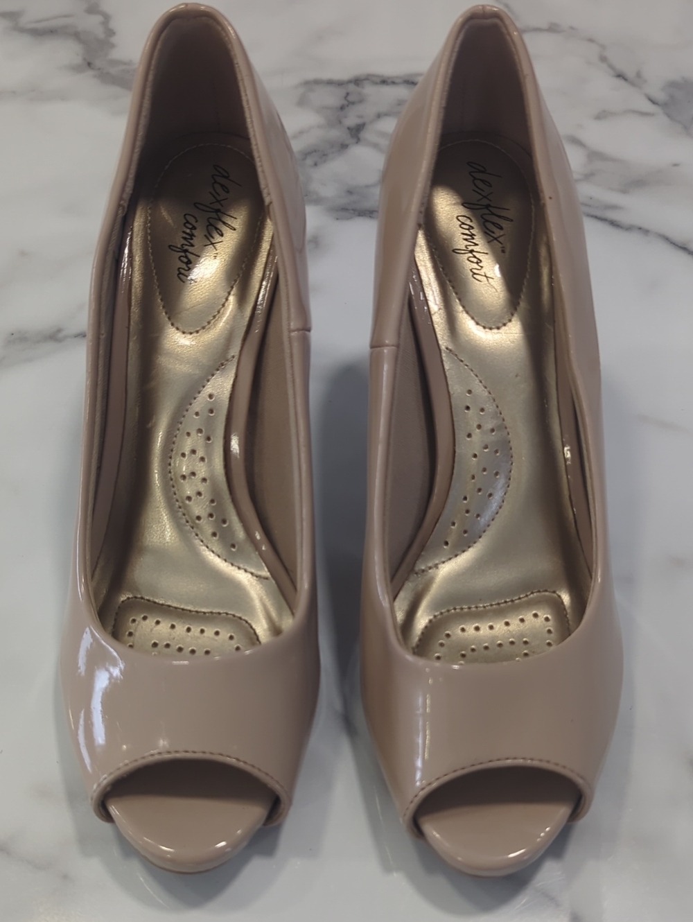 dexflex comfort Nude Patent Peep-Toe Pumps